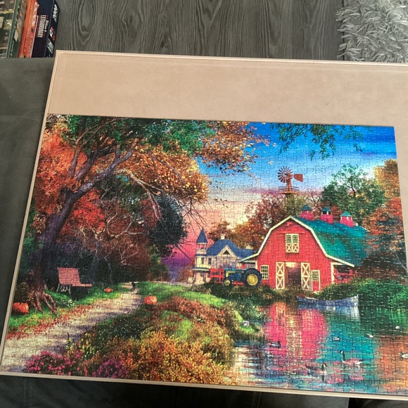 1000pc Puzzle - Picture 3 of 4